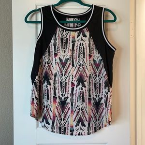 Xhilaration Tank, cute multi colored pattern!